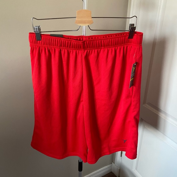 Old Navy Active Shorts - Picture 1 of 8